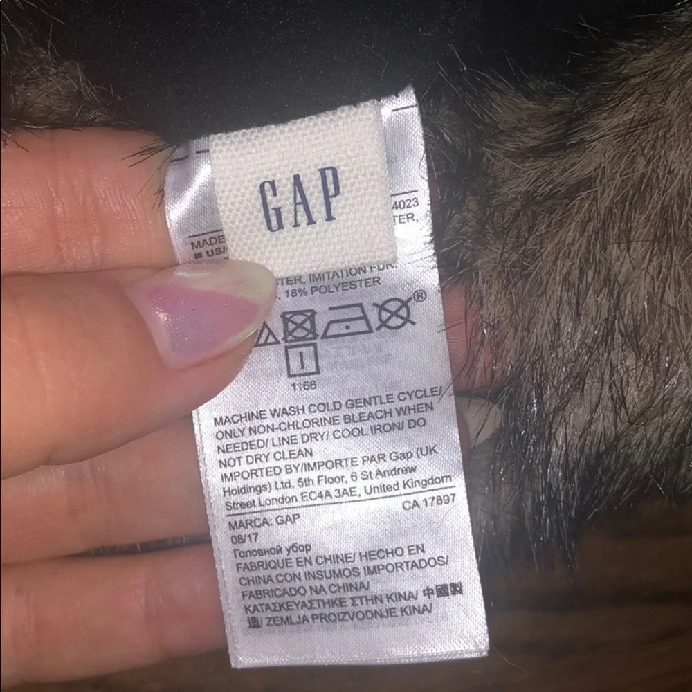 Gap Faux Fur and Navy blue Hat